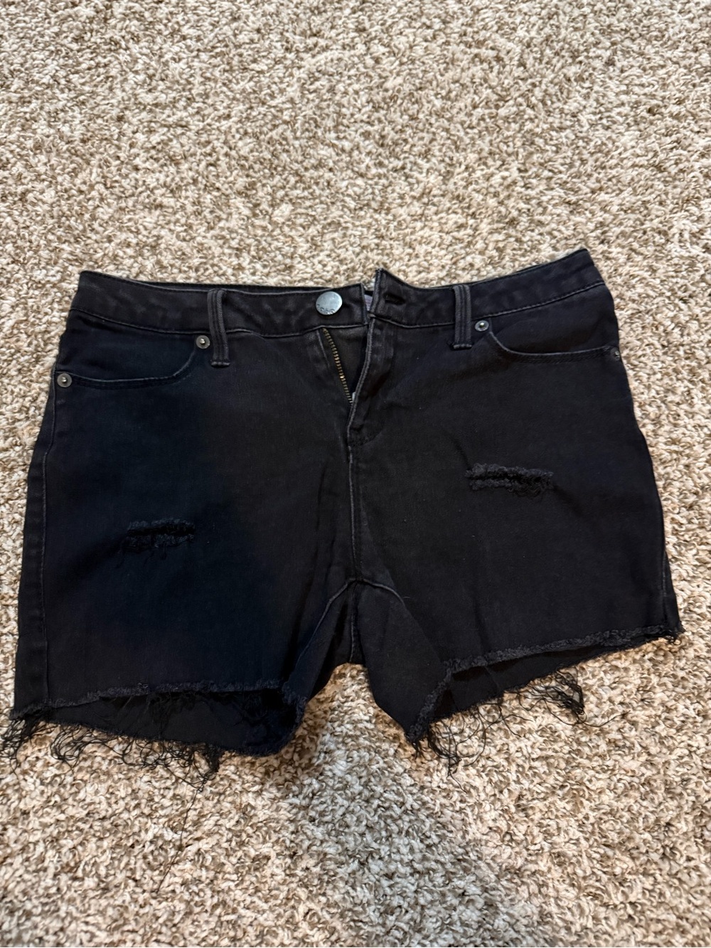 No Boundaries Black Distressed Raw-Hem Denim Shorts